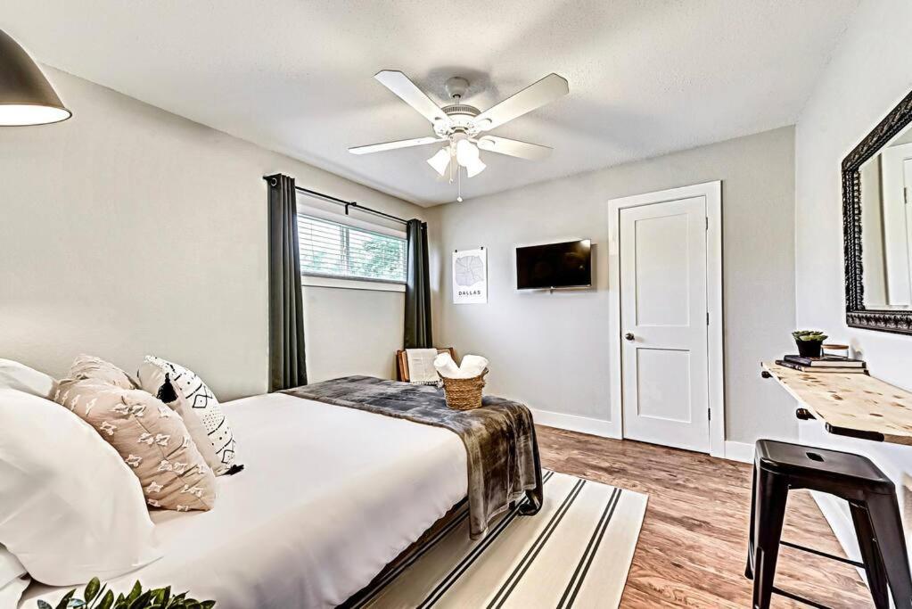New - Near Deep Ellum + Downtown Dallas Flat Extérieur photo