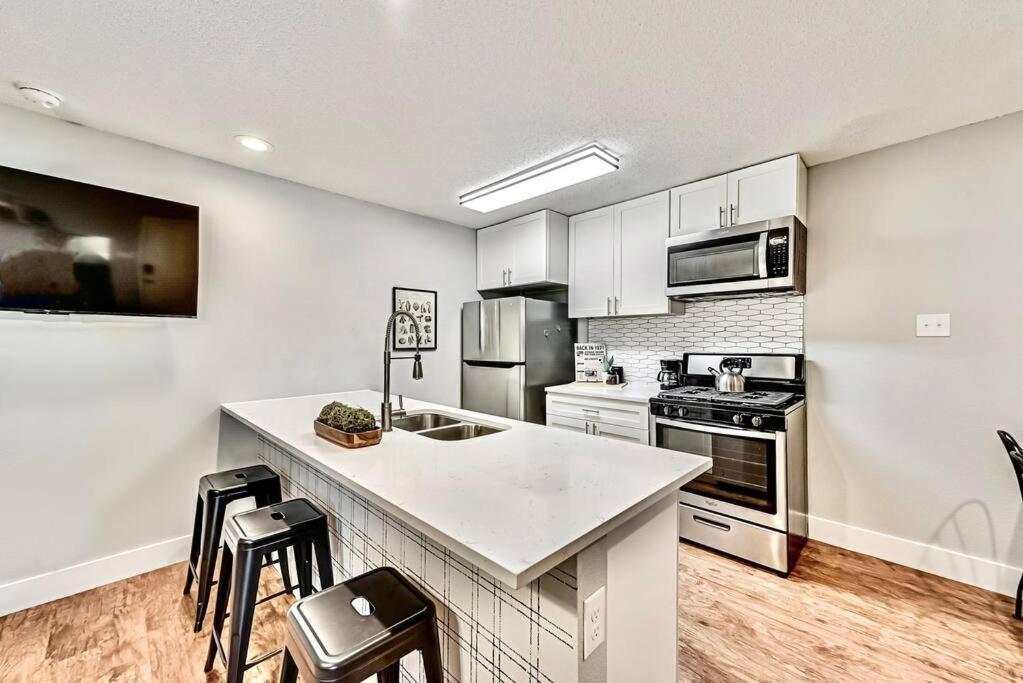 New - Near Deep Ellum + Downtown Dallas Flat Extérieur photo