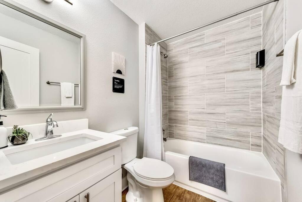 New - Near Deep Ellum + Downtown Dallas Flat Extérieur photo