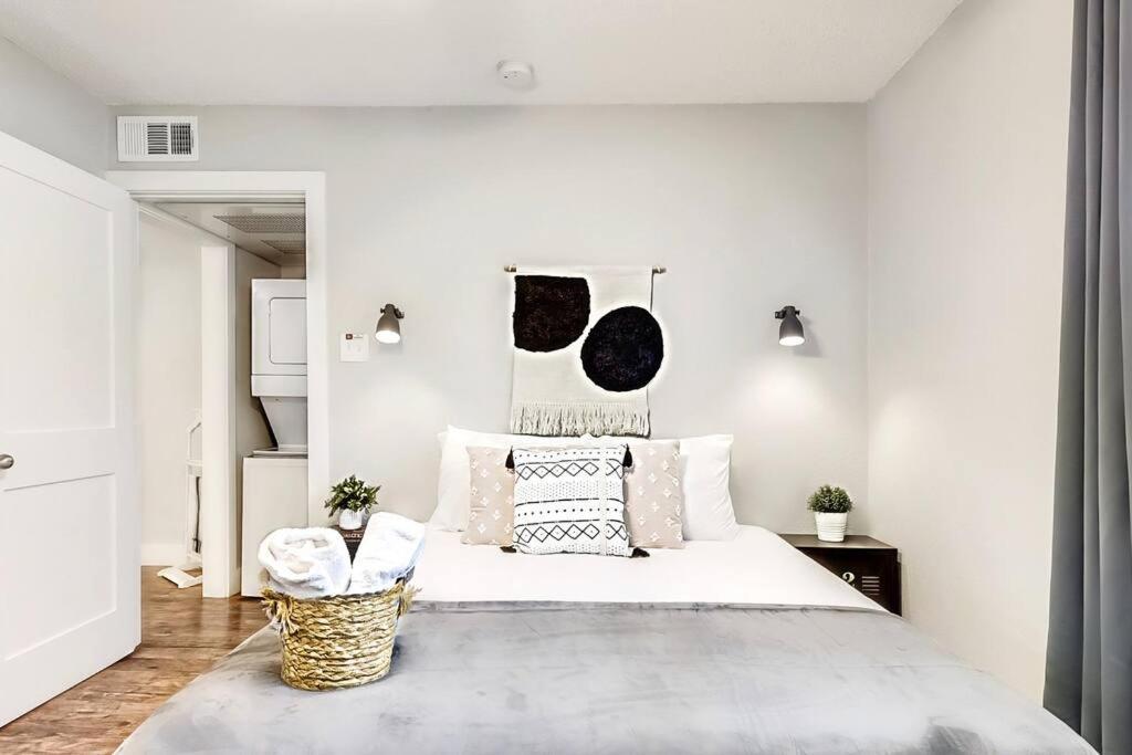 New - Near Deep Ellum + Downtown Dallas Flat Extérieur photo